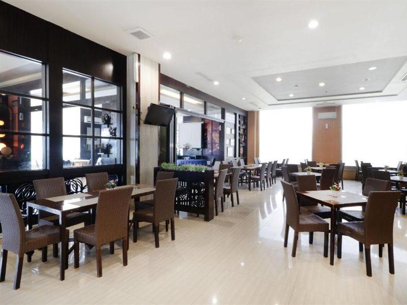 Grand Kanaya Hotel Медан Экстерьер фото
